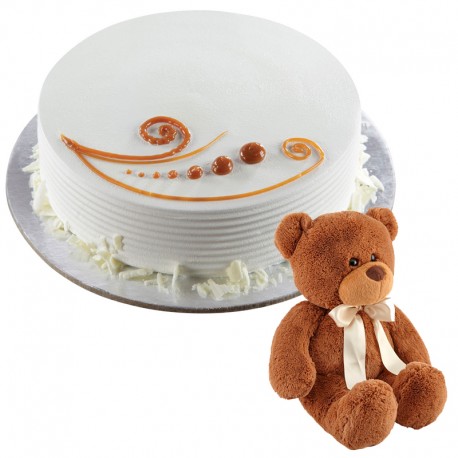 Vanilla Cake with Teddy